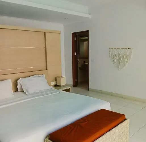 Brightup Side Villa Sanur (Bali)